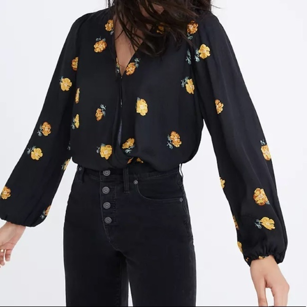 Madewell black floral bubble sleeve wrap vneck top
